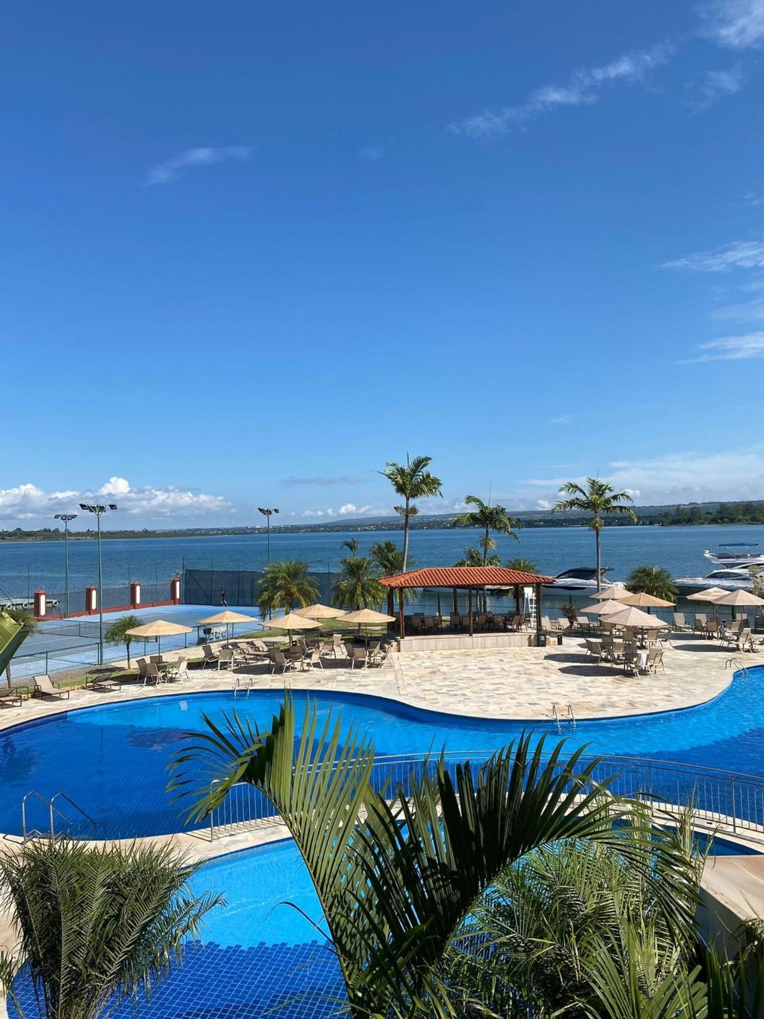 Flat Beira Lago No Centro De Bsb ブラジリア エクステリア 写真