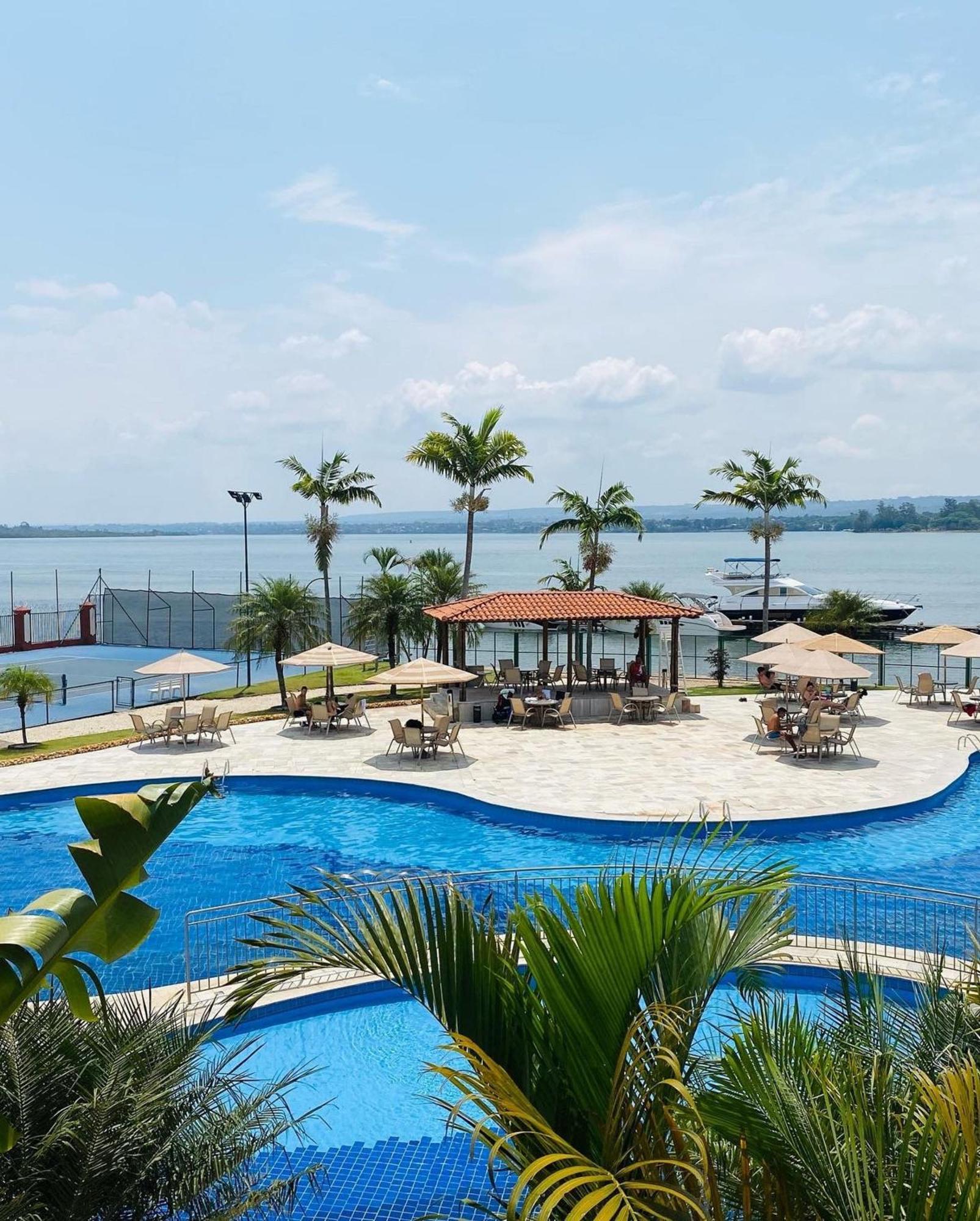 Flat Beira Lago No Centro De Bsb ブラジリア エクステリア 写真