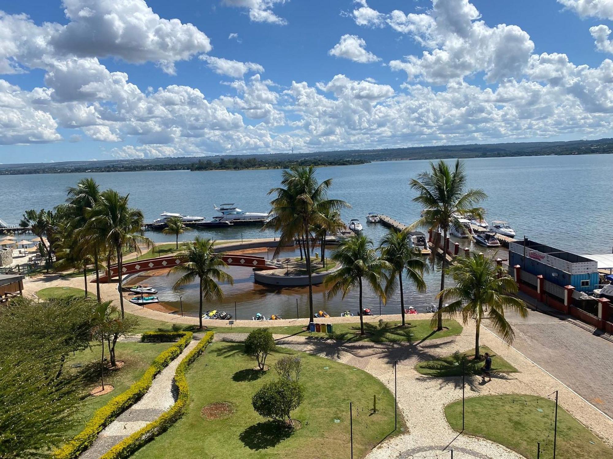 Flat Beira Lago No Centro De Bsb ブラジリア エクステリア 写真
